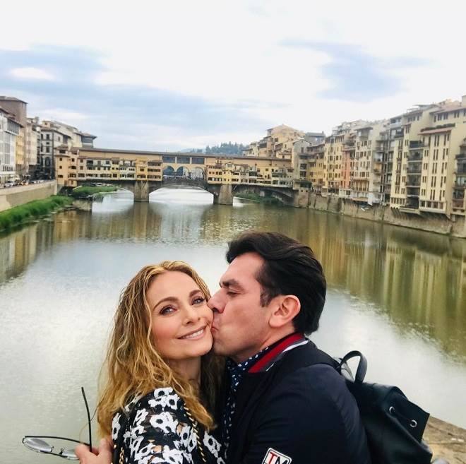 Jorge Salinas e esposa em viagem