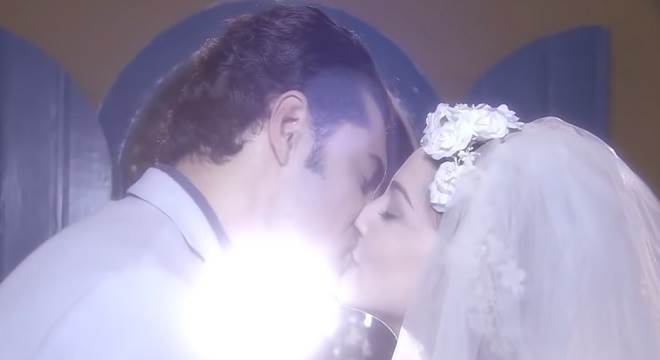 Carinha de Anjo: Cecília e Gustavo se beijam 